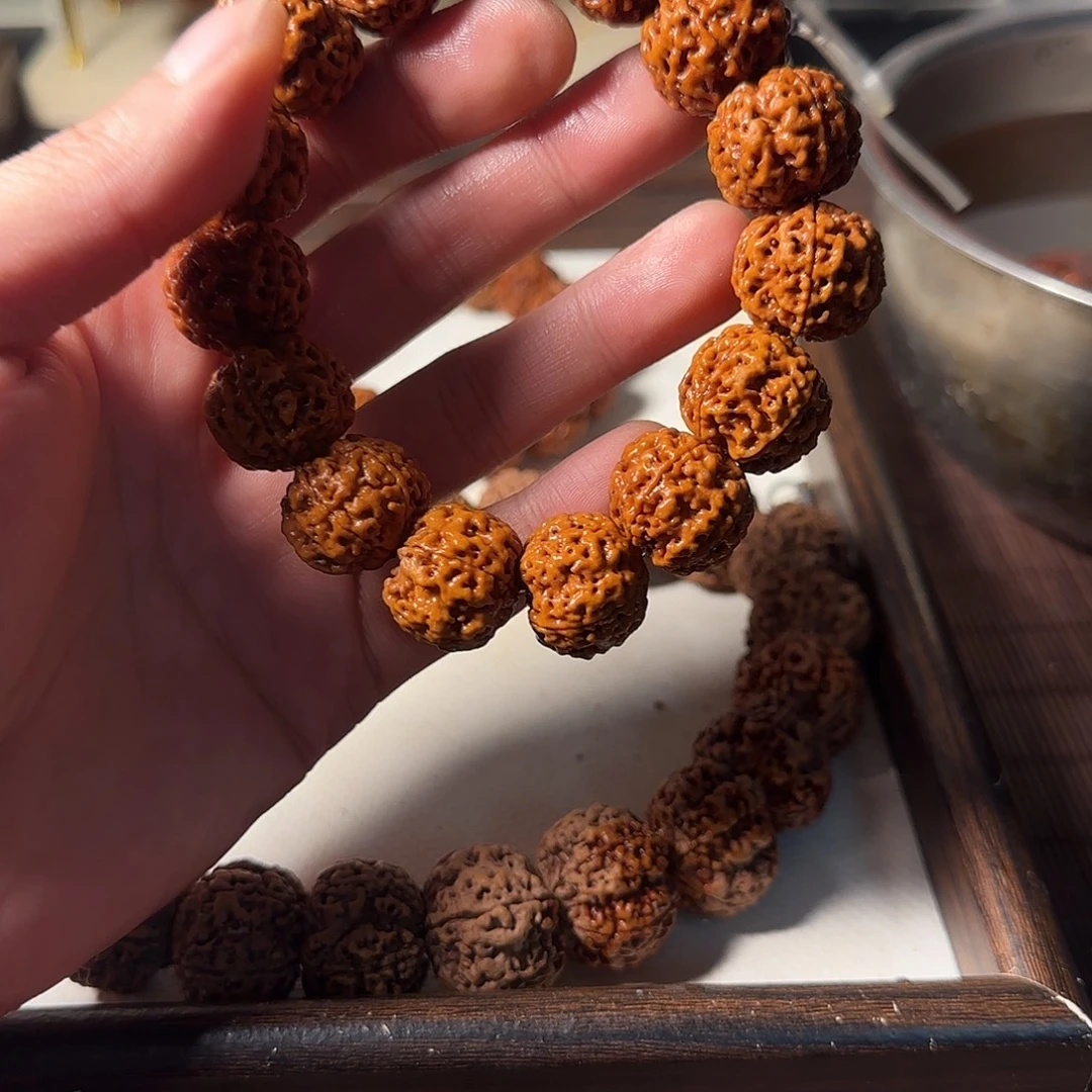 登***画手串金刚菩提10号