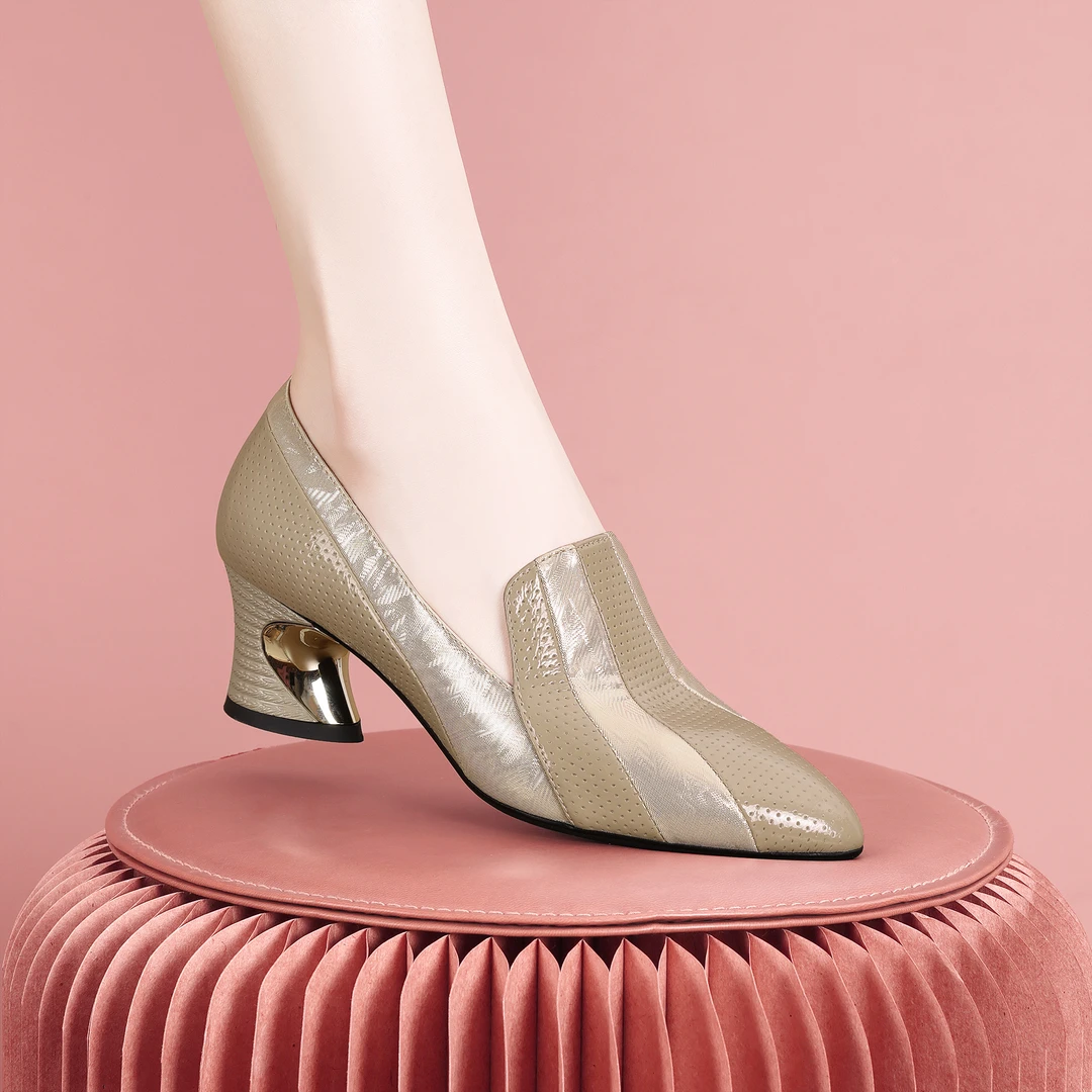 梵芮诗2025春秋新款尖头轻奢高级休闲风粗跟低跟拼色女单鞋-J2019