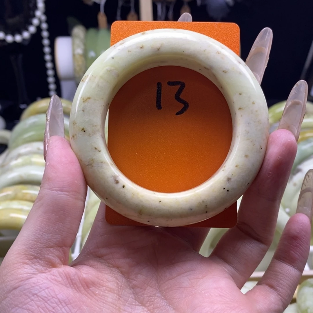 蛇纹石玉未镶嵌手镯52.1
