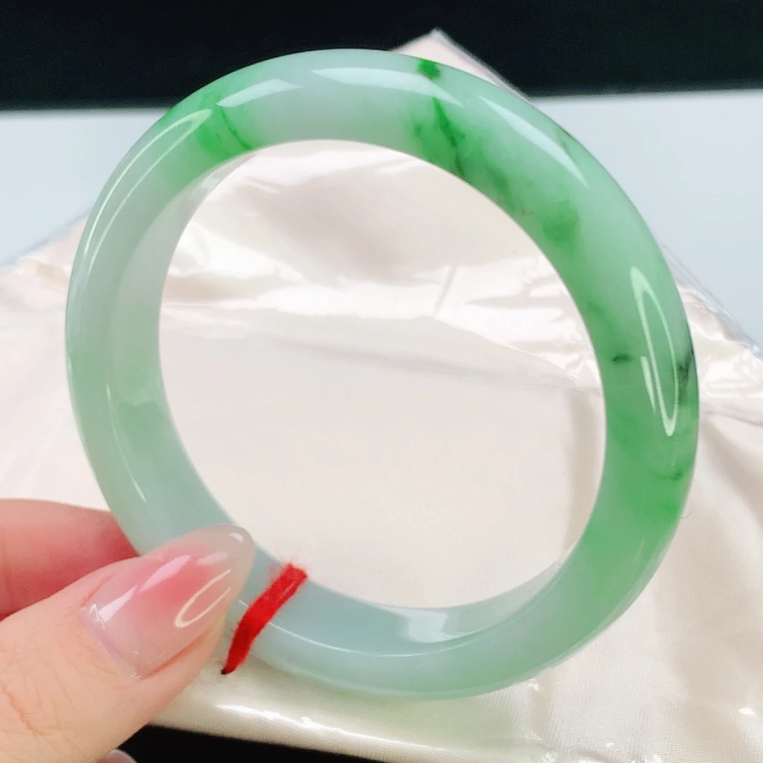 翡翠未镶嵌手镯841