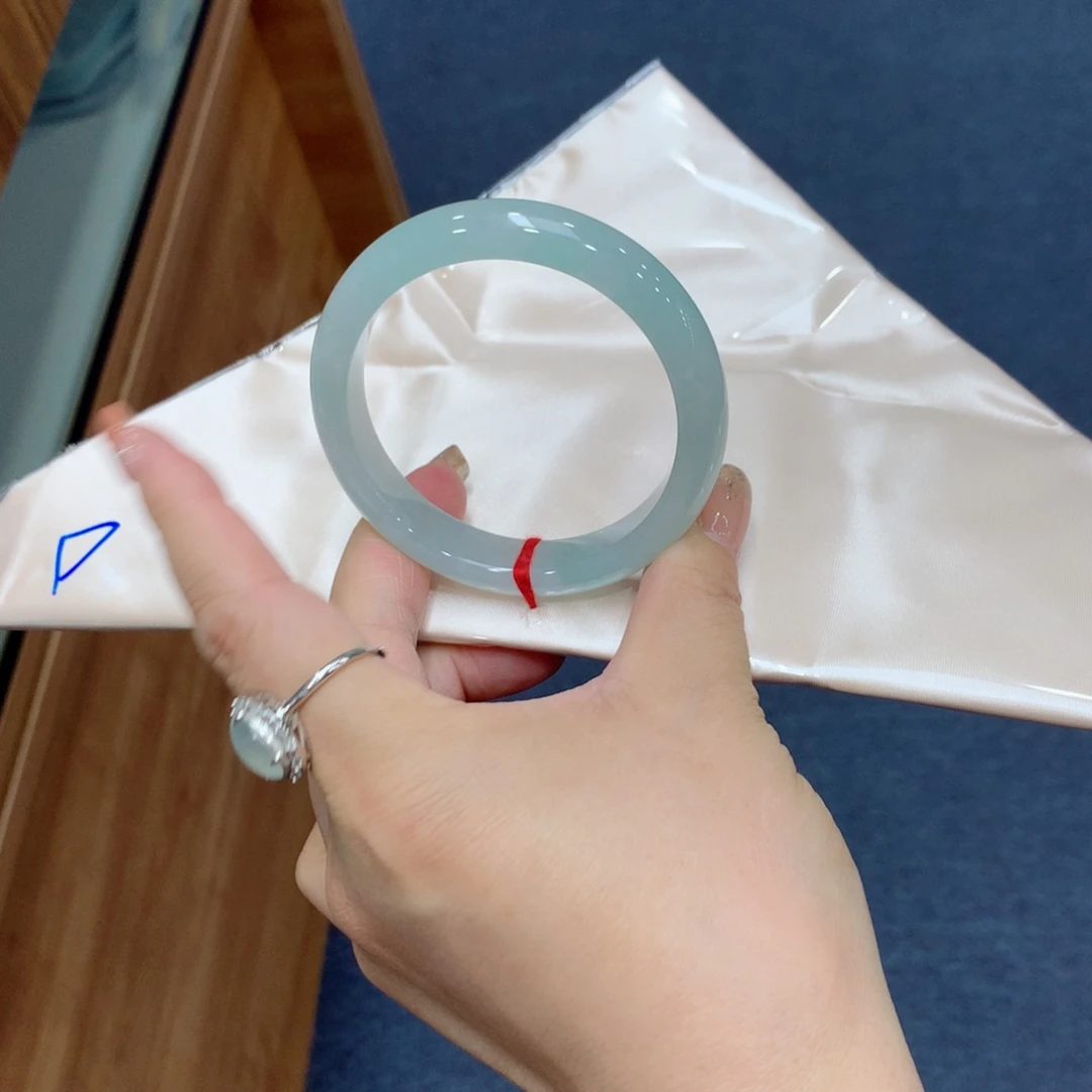 未镶嵌手镯翡翠翡翠