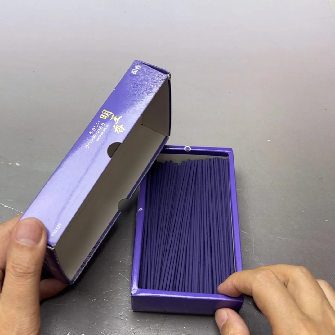 ****d瓷片密密麻麻地铺满一