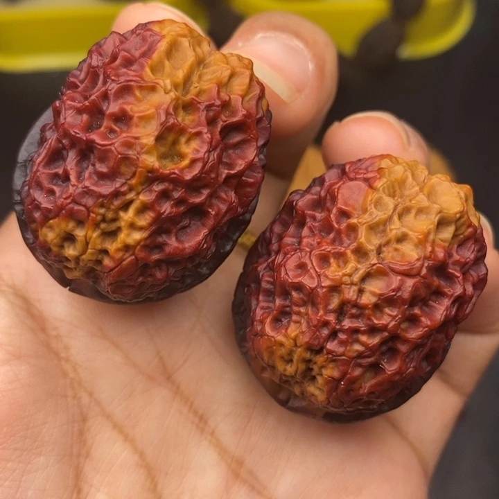 文玩核桃吊坠37尺铁绣球