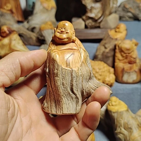 豆***哥太行崖柏工艺小件