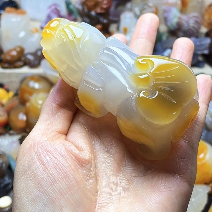 哈***室玛瑙/玉髓未镶嵌饰品