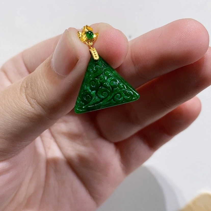 【闪购商品】颈饰未镶嵌翡翠