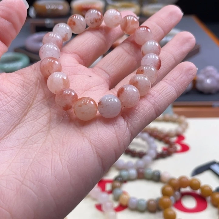 未镶嵌手镯石英质玉知**乐