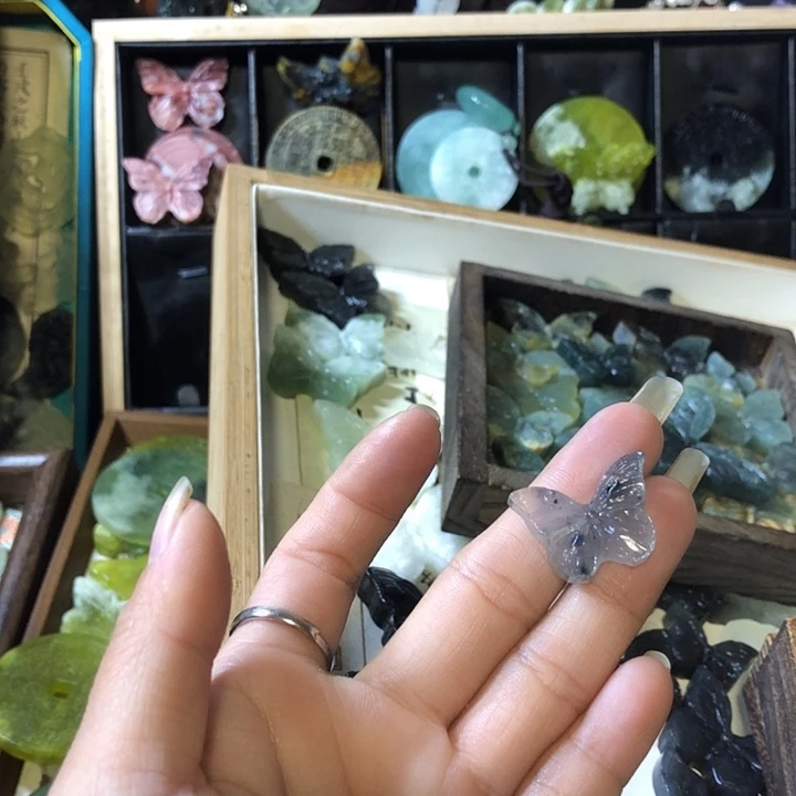 岫玉未镶嵌岫玉挂件