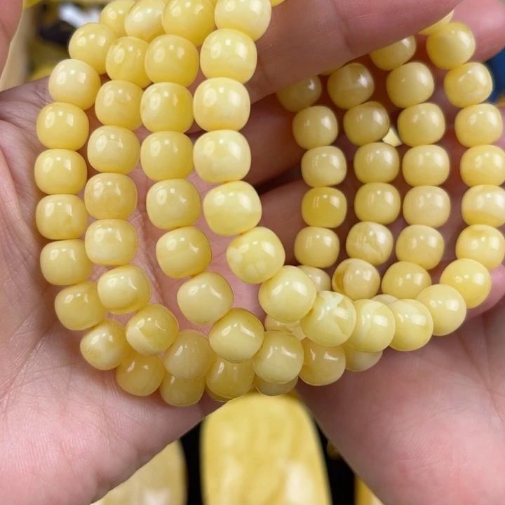 琥珀珠宝奇石未镶嵌琥珀，多样性发其一