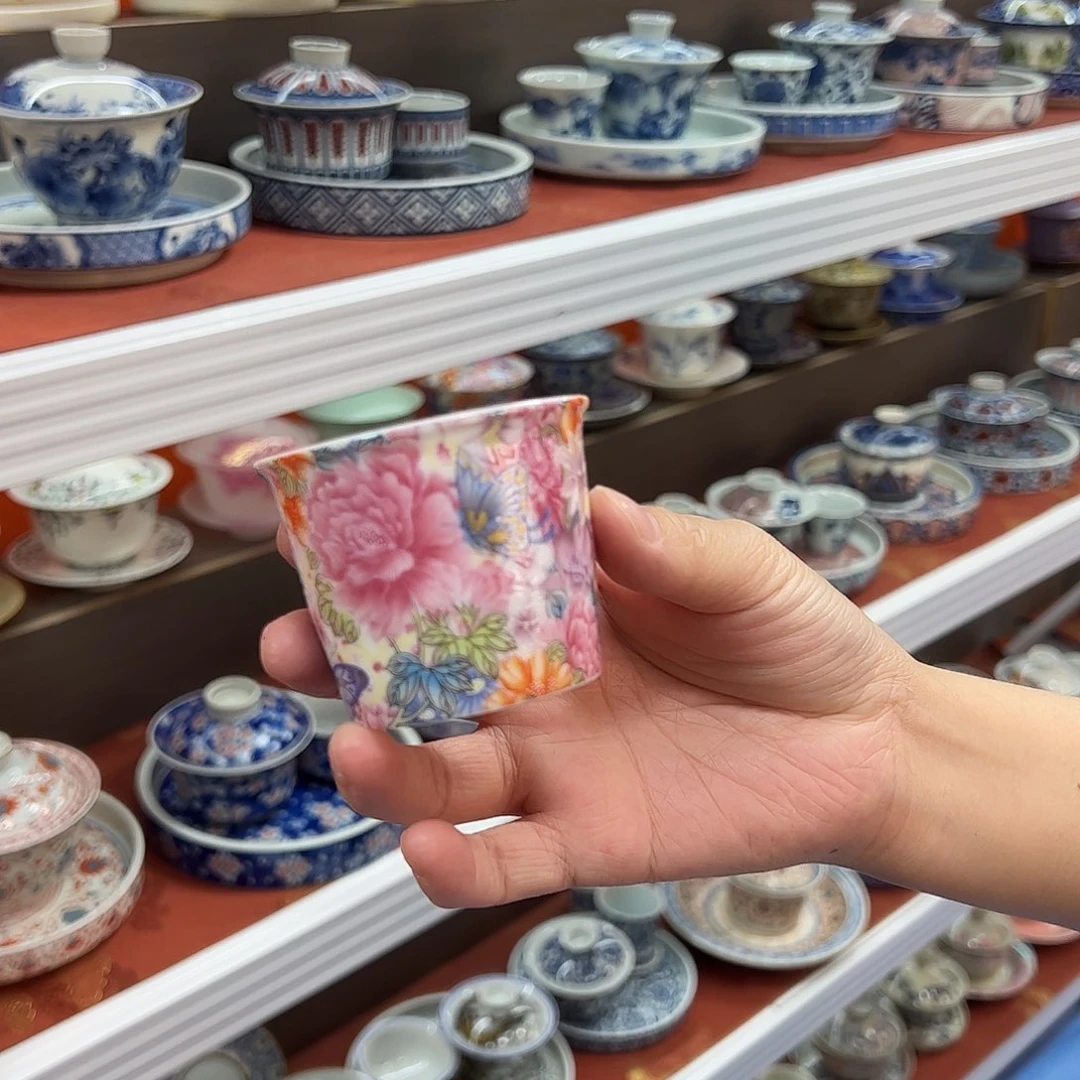 个vv斑斑驳驳哈哈哈爸爸哈哈哈哈