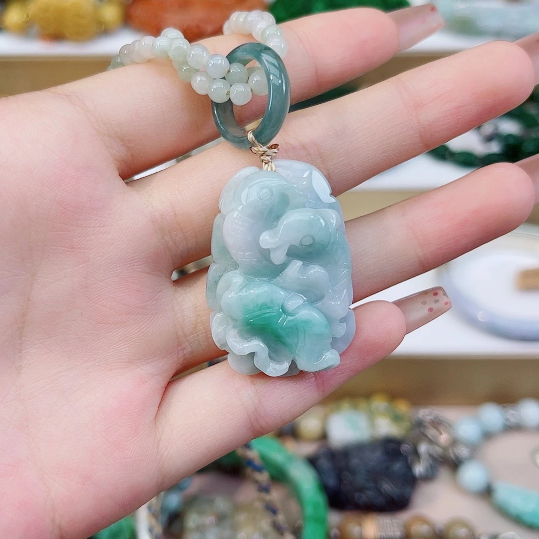 中***业翡翠未镶嵌手链项链