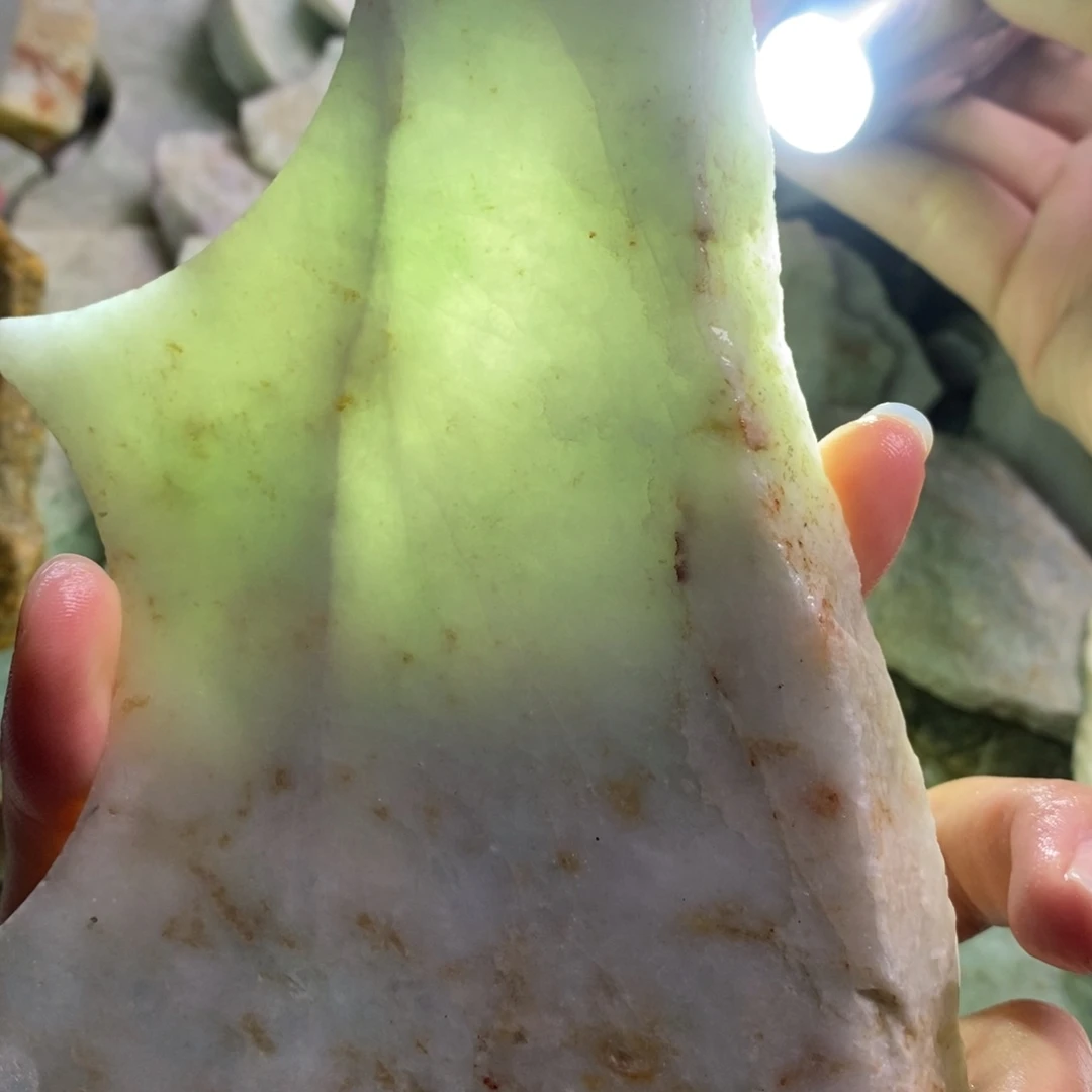 颈饰未镶嵌翡翠天然