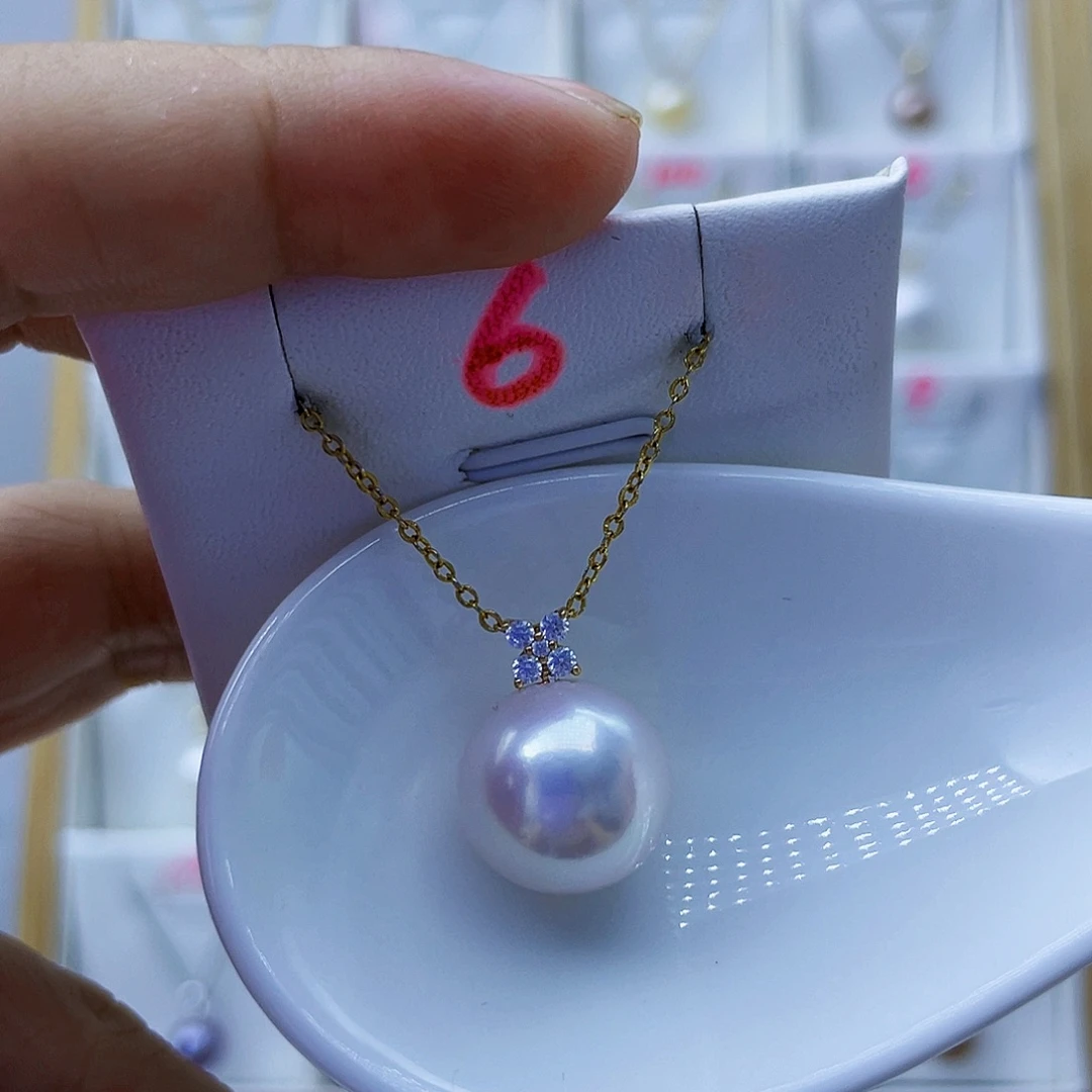 18K金镶嵌淡水珍珠吊坠(不含链)