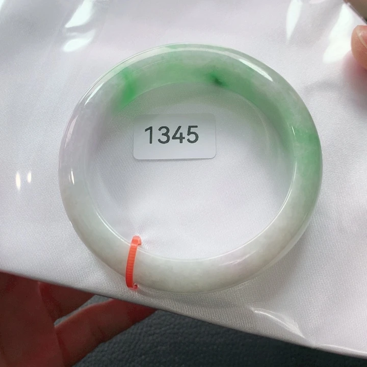 翡翠手镯未镶嵌天然翡翠手镯01