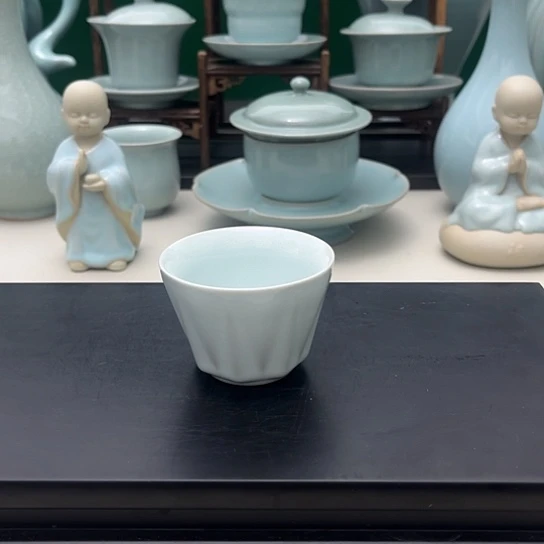 其他青焱汝瓷月白凌型杯