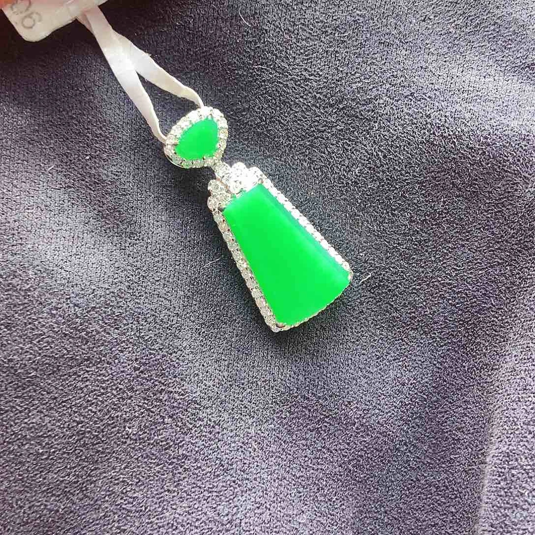 翡翠颈饰18K金镶嵌上新