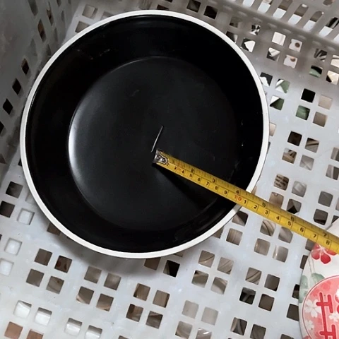 微瑕，不能明火，口径21盖子有裂鸡血红