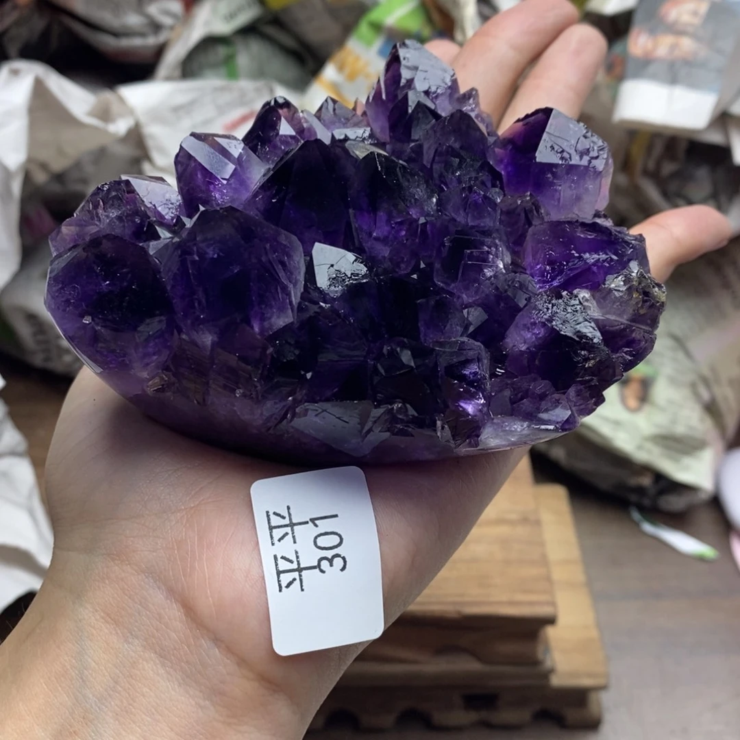 紫晶未镶嵌大型摆件（非配饰）