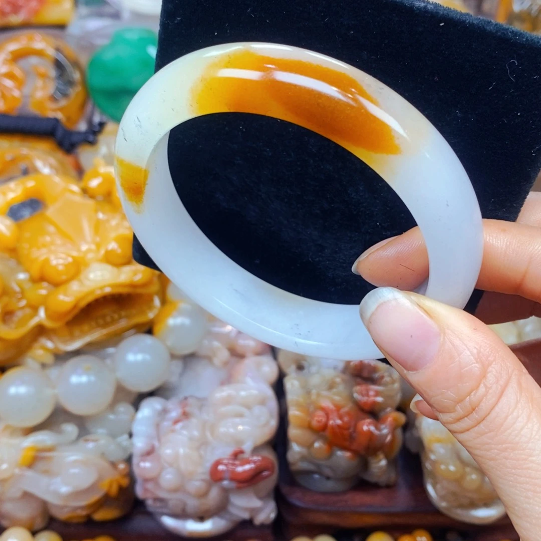 未镶嵌石英质玉（黄龙玉）吊坠(不含链)