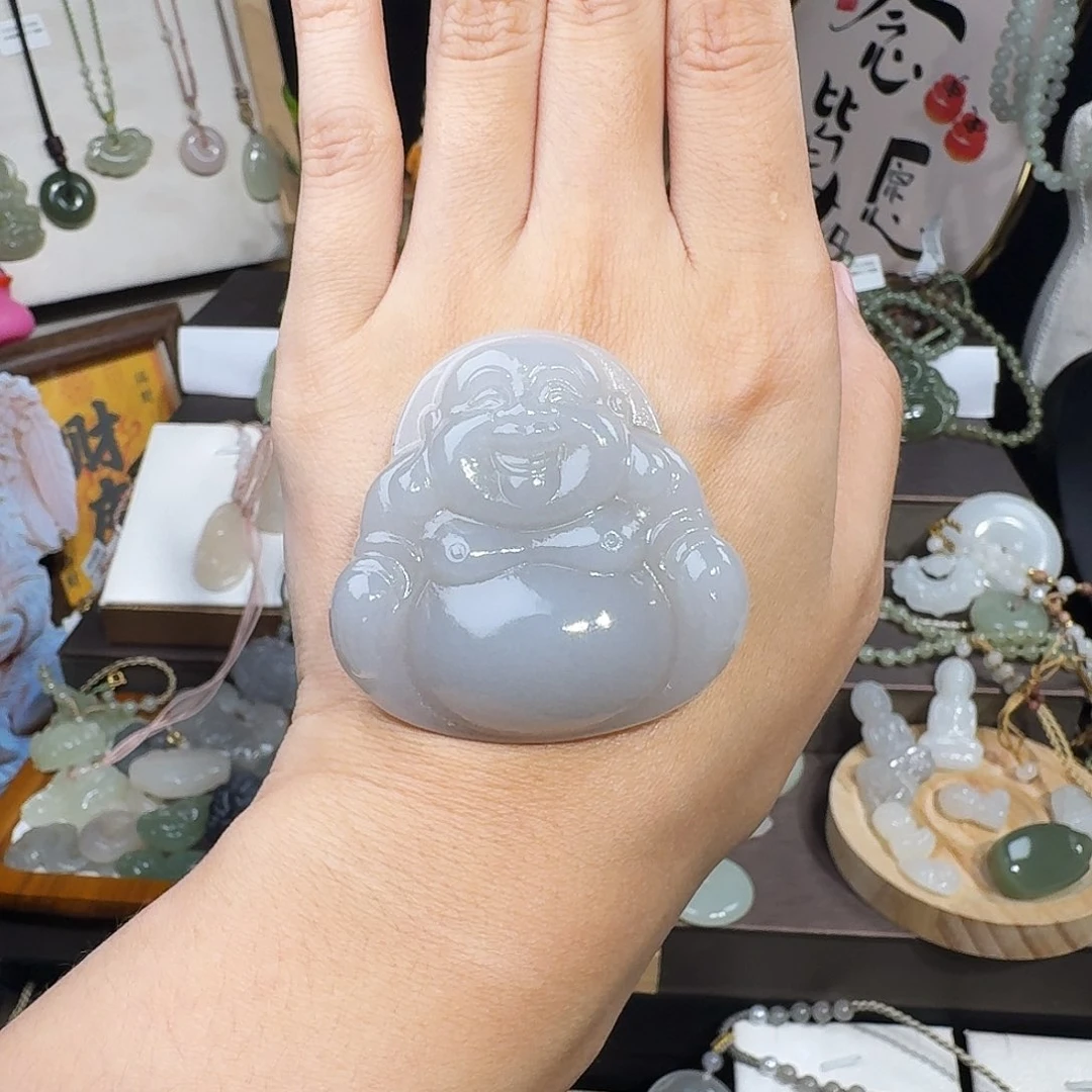 烟***人和田玉未镶嵌颈饰