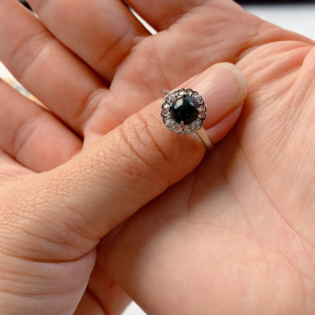 章***子未镶嵌戒指翡翠缅甸