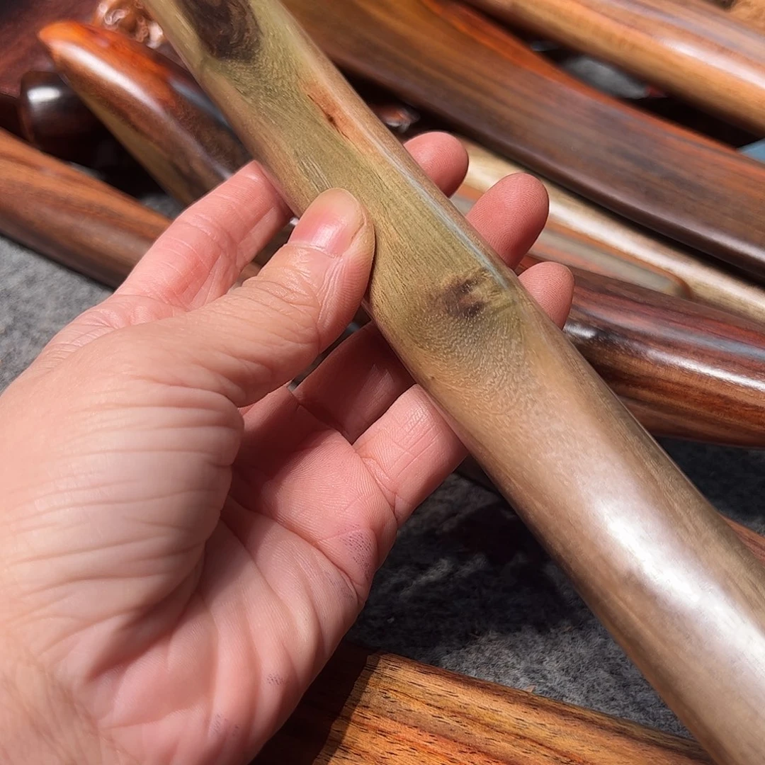 用***1交趾黄檀（大红酸枝）