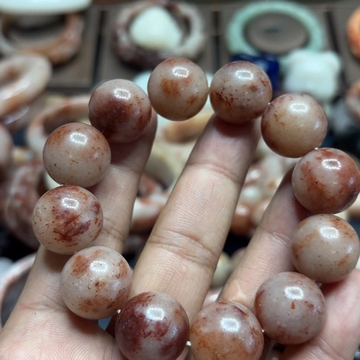 禾***水石英岩玉合金颈饰