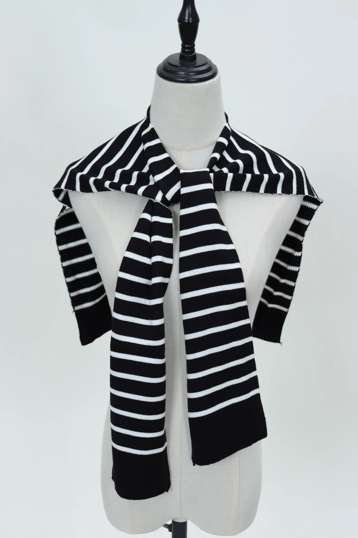 X[叠穿密码]秋冬百搭针织披肩女法式保暖围巾-P6868