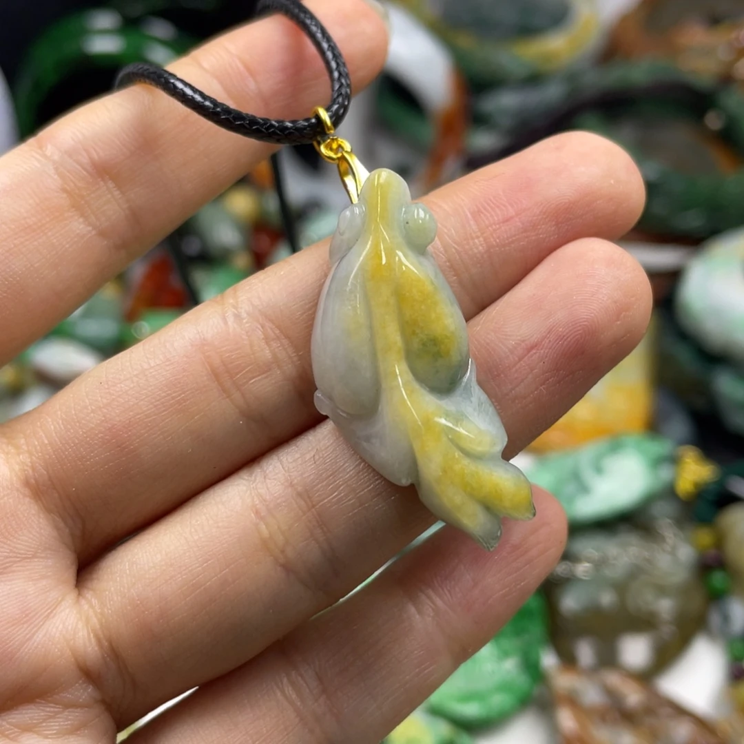 8***他翡翠未镶嵌颈饰牌子