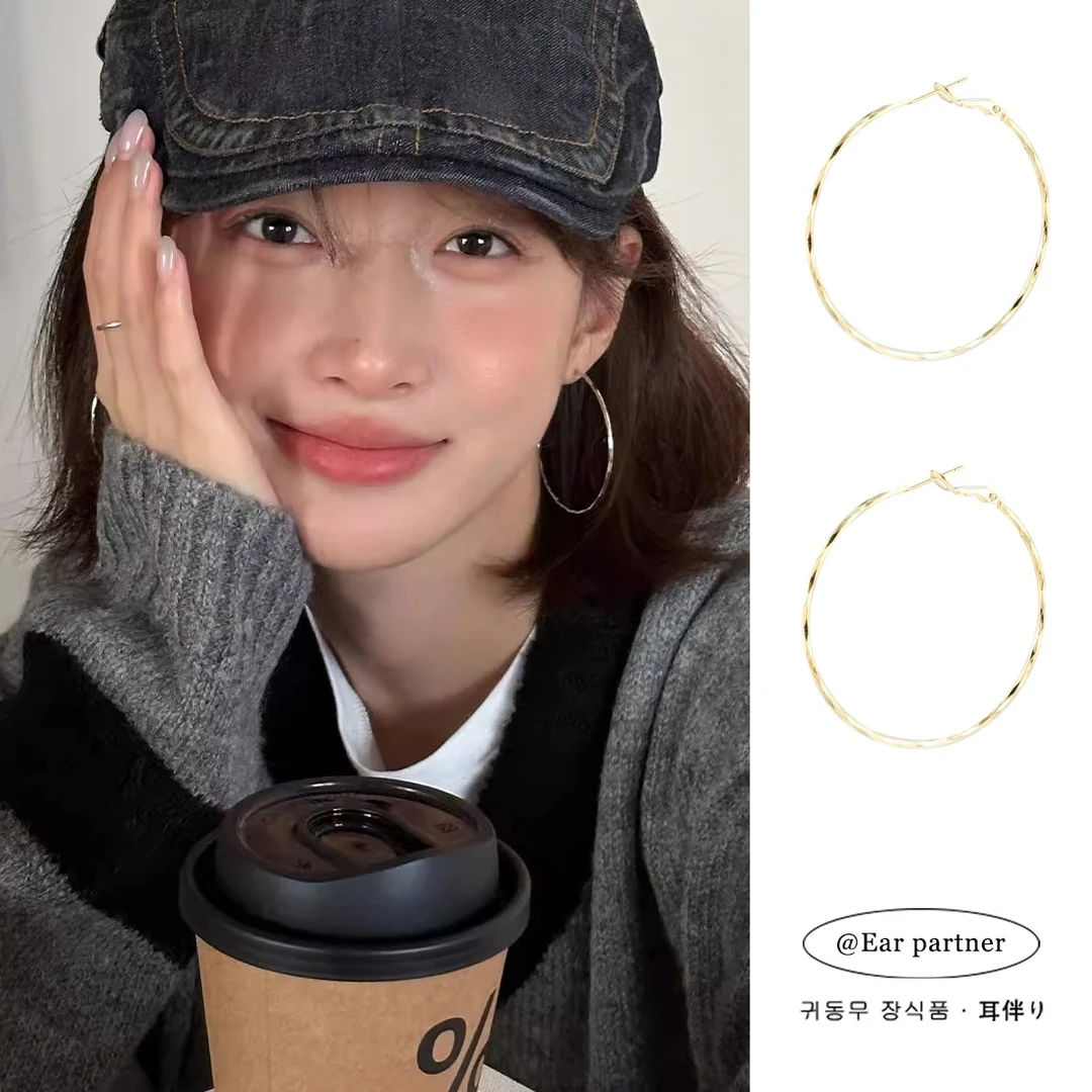 925银耳饰 大耳圈设计耳环高级感圆圈耳钉银针气质素圈耳饰