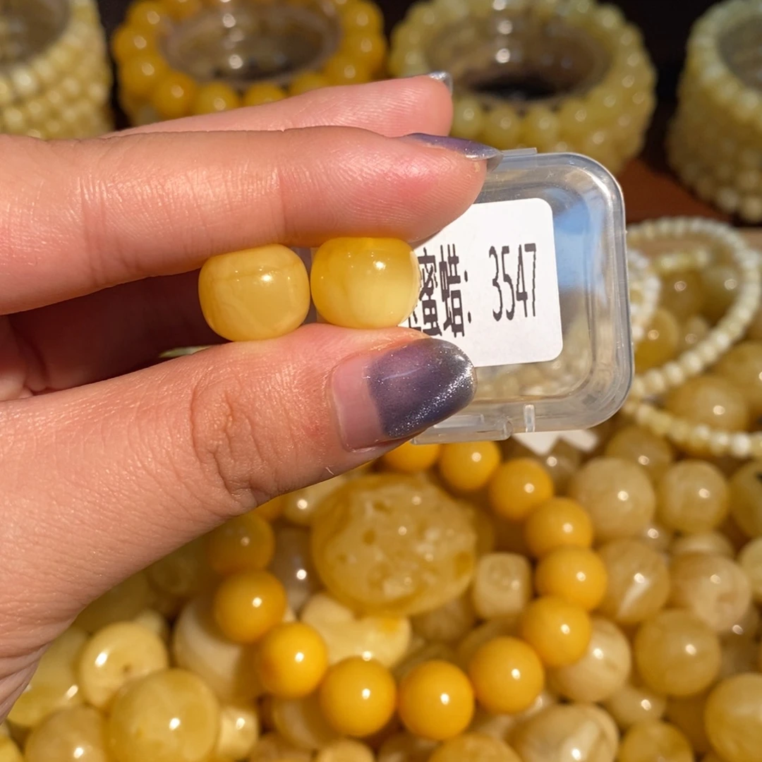 琥珀未镶嵌珠宝奇石3547
