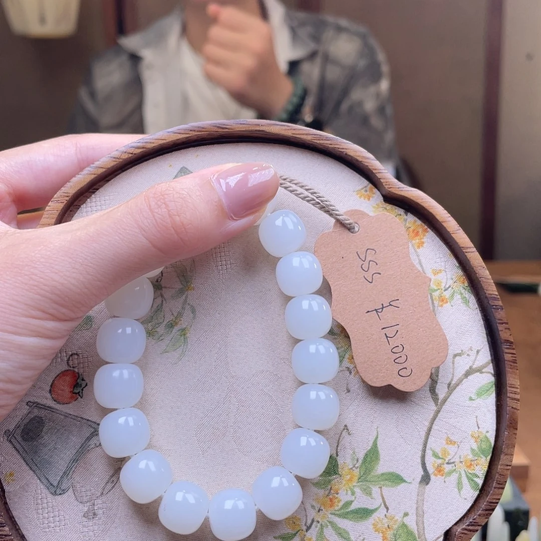 和田玉未镶嵌手串