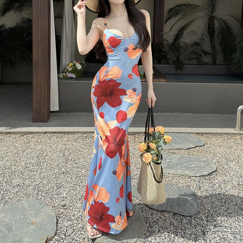 【心动信号】海岛度假风露背绑带挂脖连衣裙女2025新款气质修身长裙
