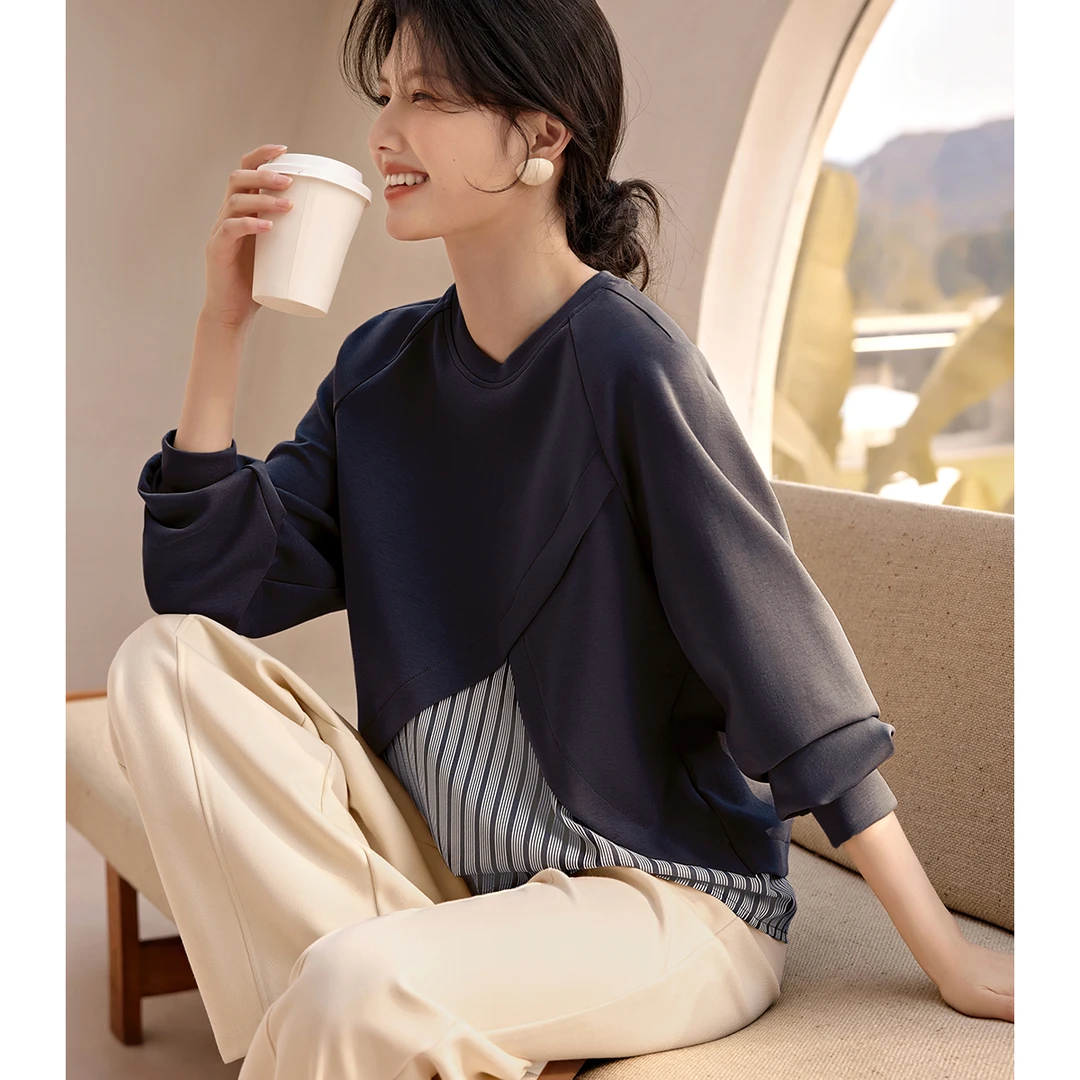 XWI/欣未2025秋季新款时尚简约假两件拼接条纹设计圆领长袖卫衣女