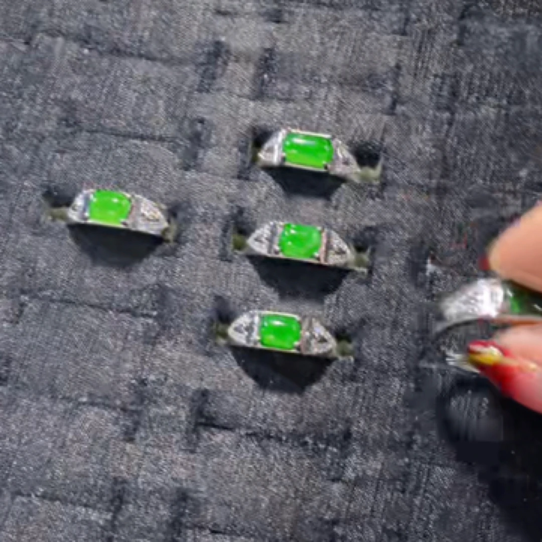 天然A货翡翠（多样性发货拍一件发件）