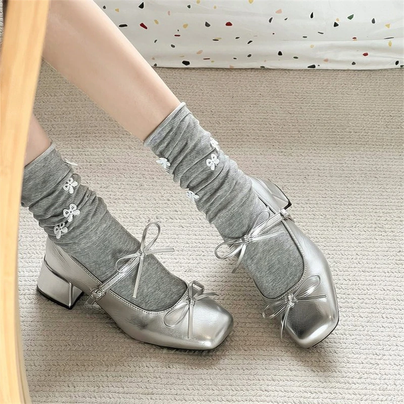 法式银色玛丽珍单鞋女2025春季粗跟气质百搭配裙子高跟鞋子小皮鞋