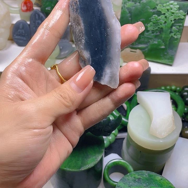 和田玉未镶嵌珠宝半成品
