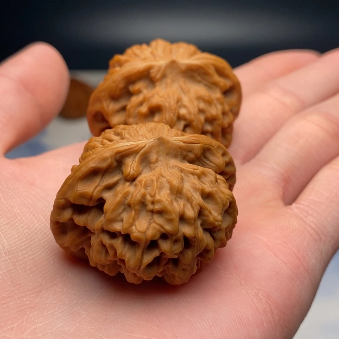 用***2文玩核桃把件秦闷