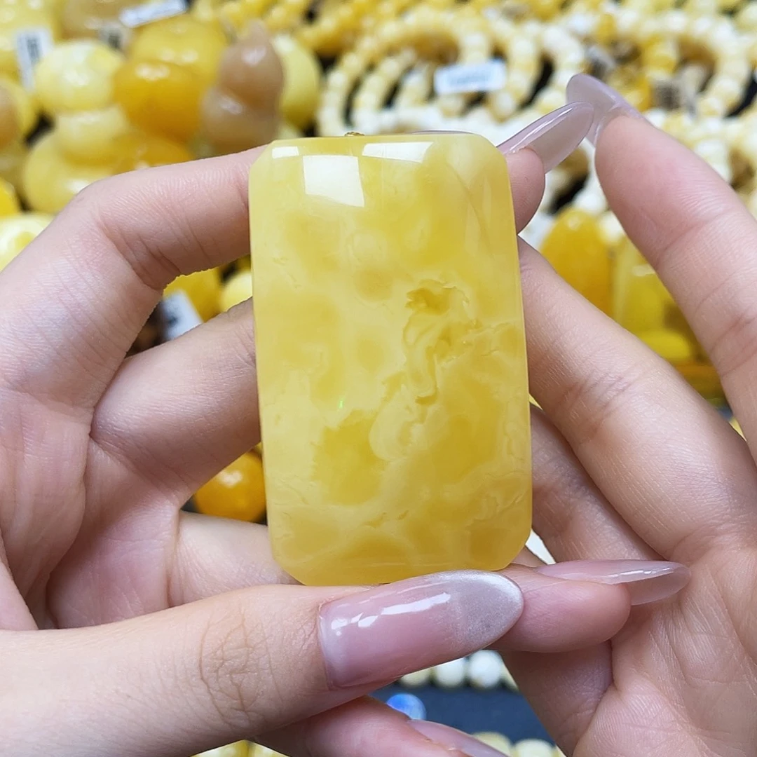 蜜蜡未镶嵌裸石无事牌56✖️34✖️16mm矿灰