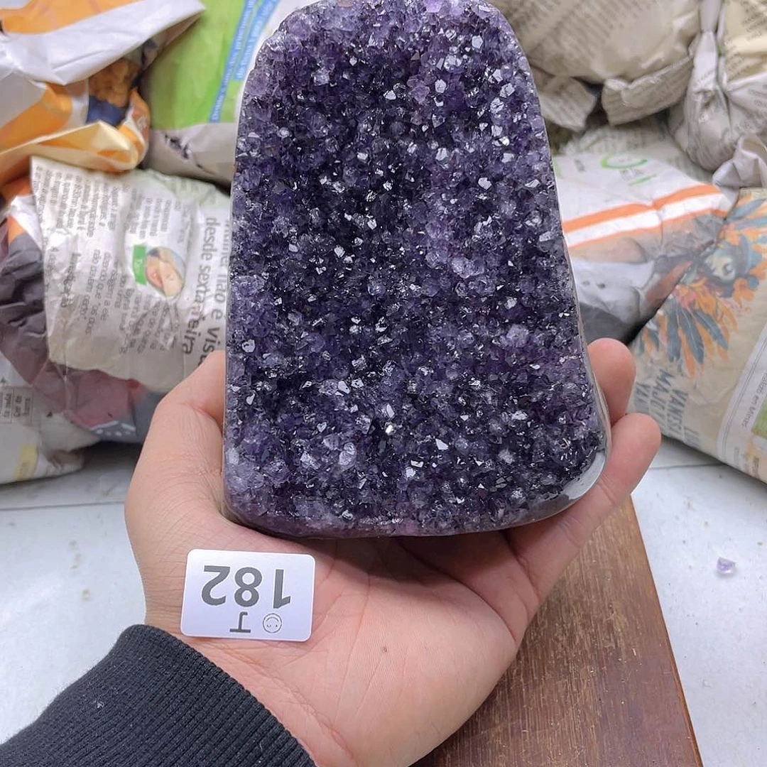 紫晶大型摆件（非配饰）未镶嵌