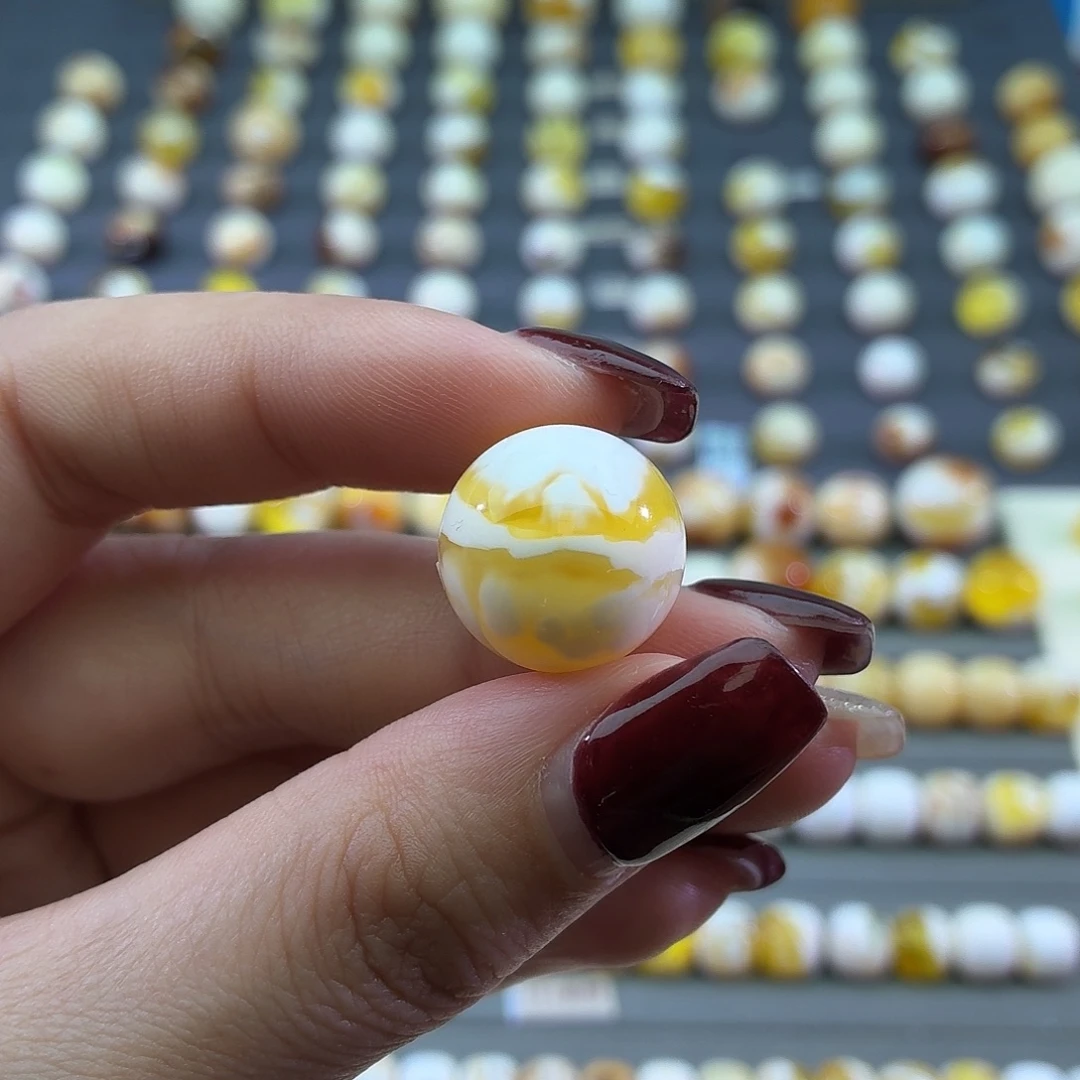 琥珀未镶嵌裸石16.7mm