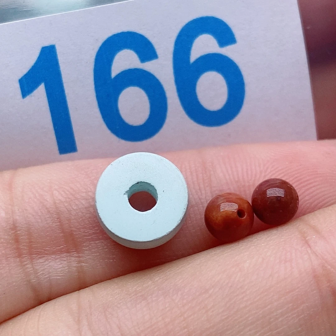 南红玛瑙未镶嵌珠宝奇石