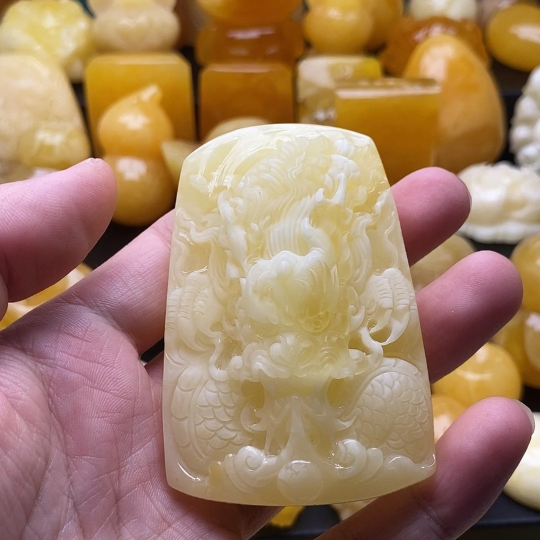 琥珀颈饰未镶嵌琥珀蜜蜡