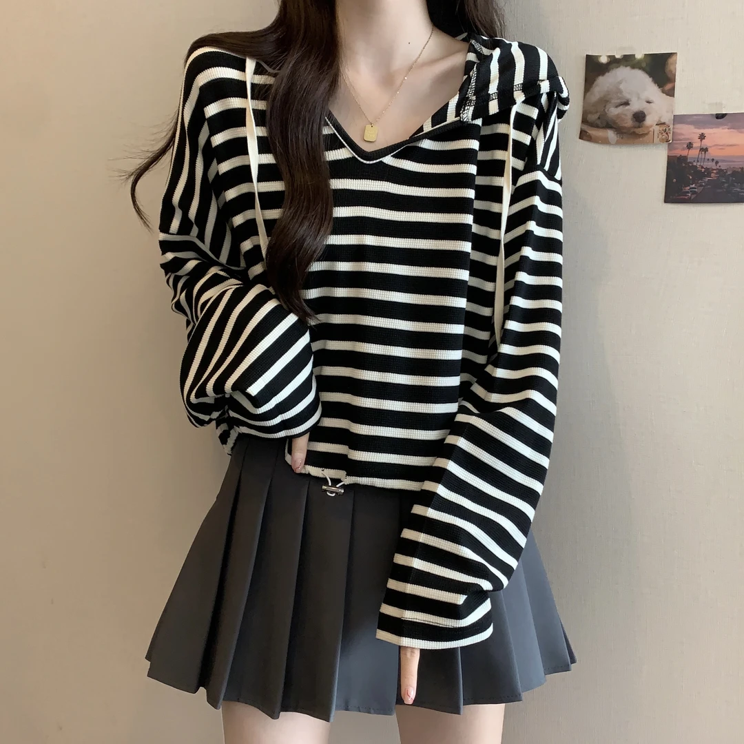 大码女装遮肚子慵懒风条纹长袖T恤女春秋微胖mm宽松显瘦连帽上衣