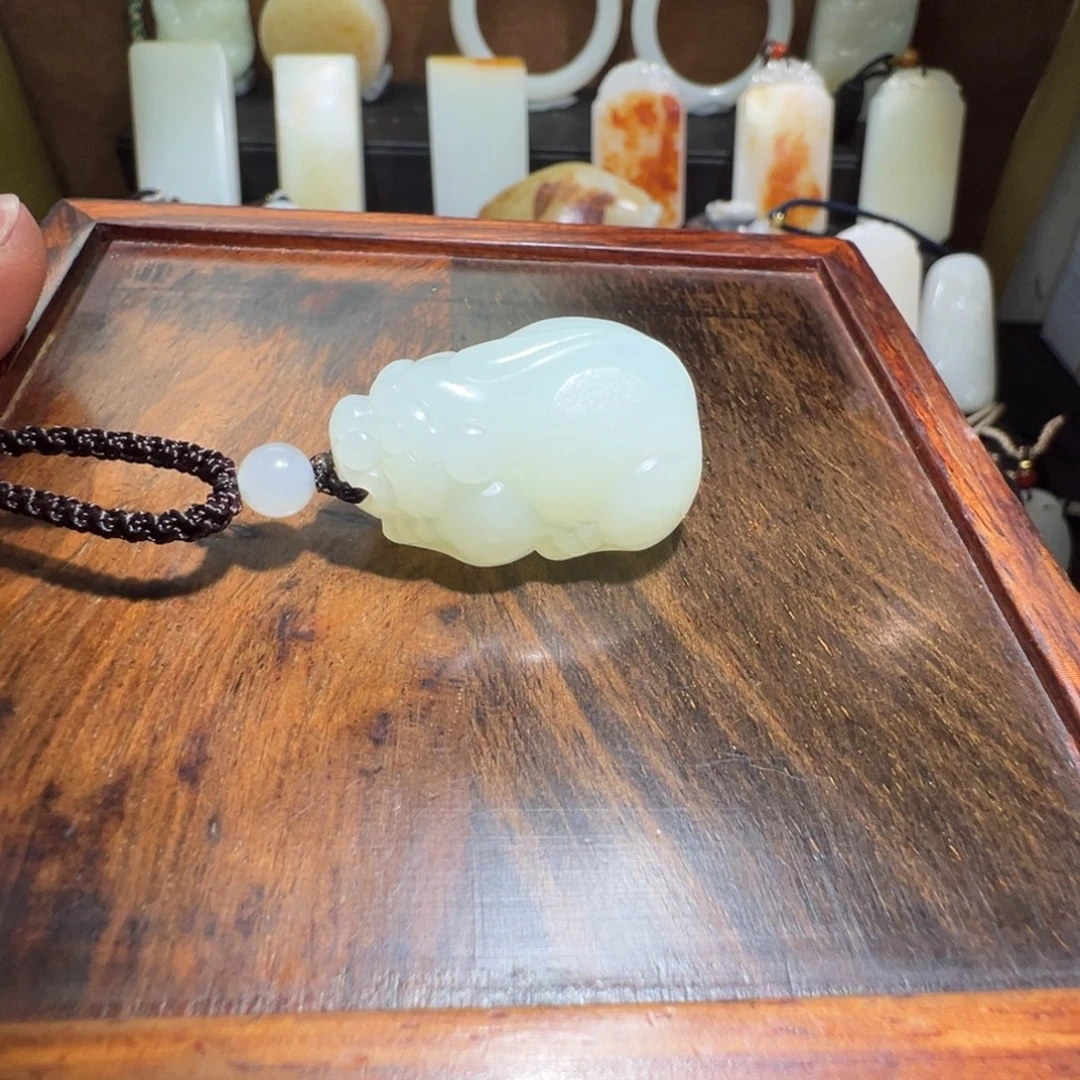 和田玉吊坠(不含链)未镶嵌