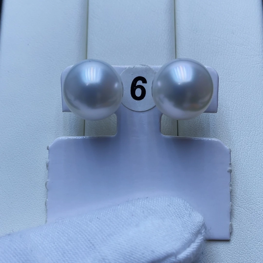 海水珍珠耳饰18K金镶嵌点位12到13