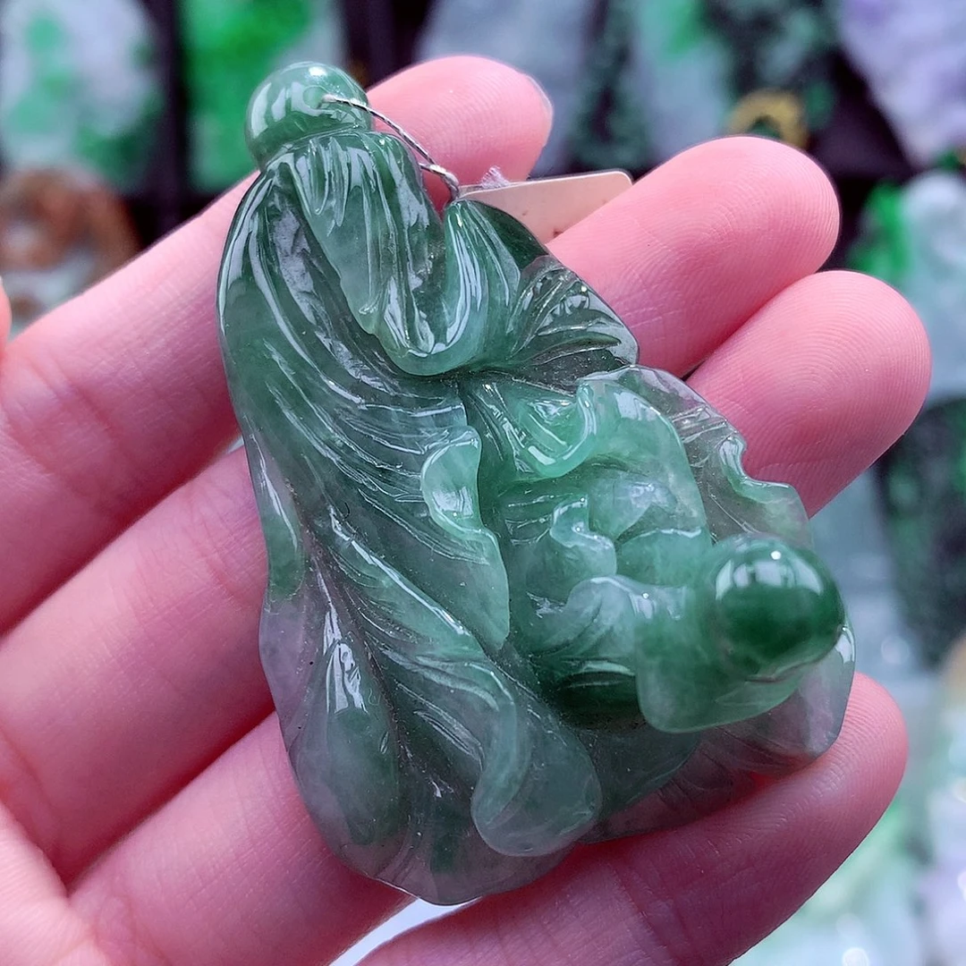 翡翠未镶嵌颈饰挂件