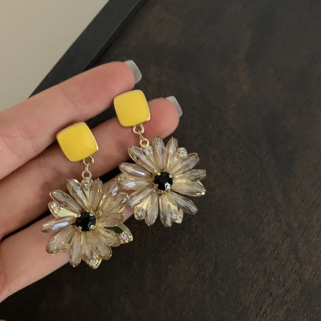 铜合金耳饰 拾来花A34【罗马假日耳饰】25+约会出街神器丨修饰脸型