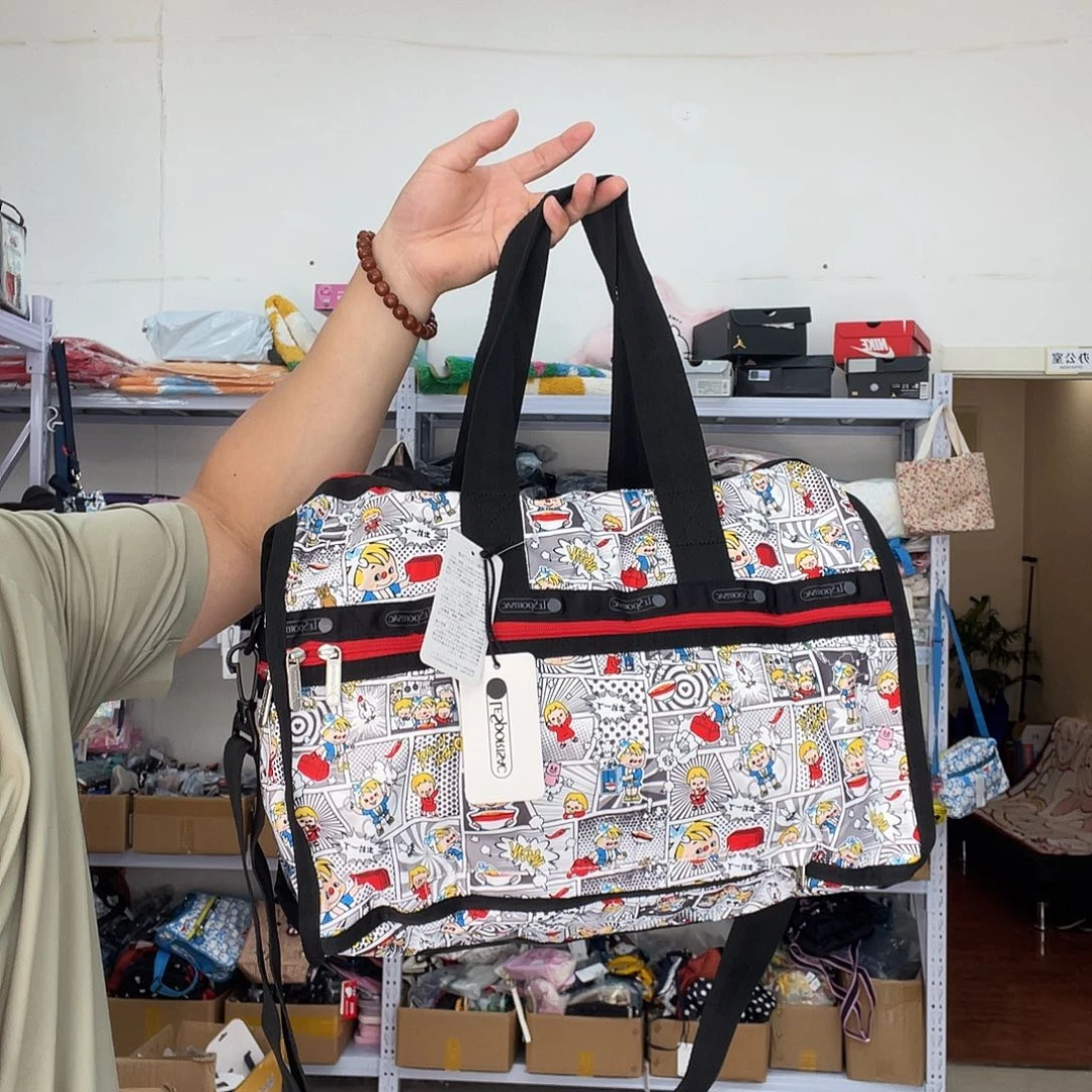PU化妆包等产品和产品