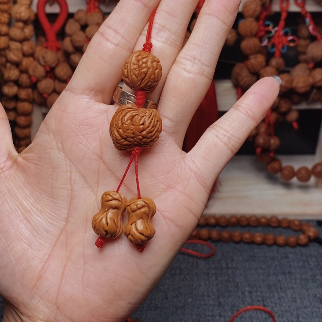 桃核吊坠龙纹桃枭